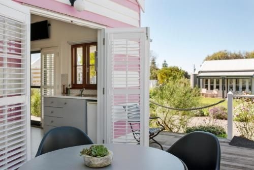 Beach Huts Middleton4