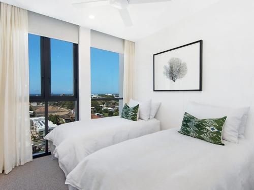 Iconic Unit 1504 - Brand New Beachfront Apartment In Kirra Coolangatta2