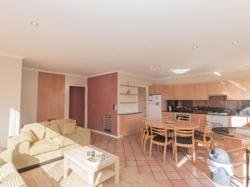 2 Munyang Street, Jindabyne0
