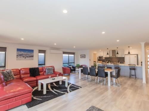 Jindalee 1 - 11 Twynam Street, Jindabyne (Bedrock - 11 Twynam Street, Jindabyne)0