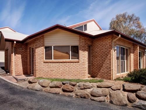 Beloka 2/10 Beloka Close, Jindabyne2