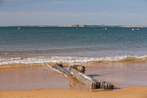 Sails on Chapel Cowes + WiFi1