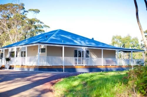 The Summer House Retreat1