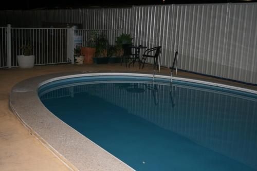 The Plains Motor Inn2