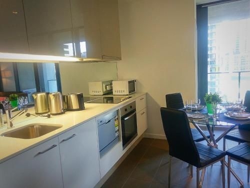 IFSuites (IFSTAYS) Upper West Side Apartment4