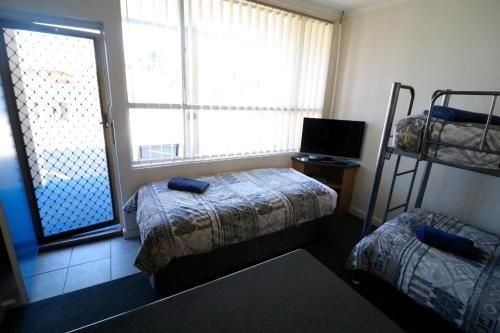 Bamboo Motor Inn2