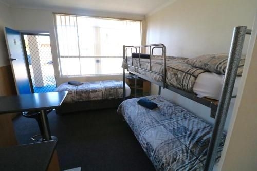 Bamboo Motor Inn1