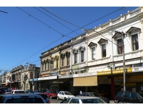 Modern 2 Bed Apartment In Trendy Collingwood3