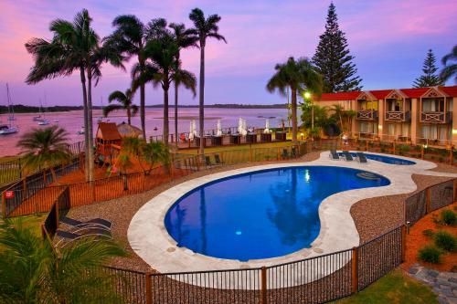 Waters Edge Port Macquarie0