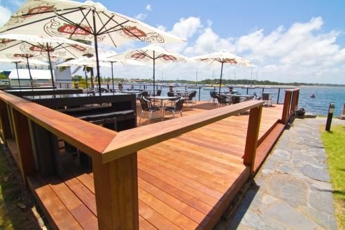 Waters Edge Port Macquarie2