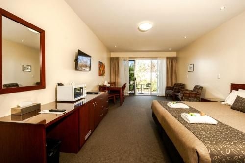 Strath Motel1