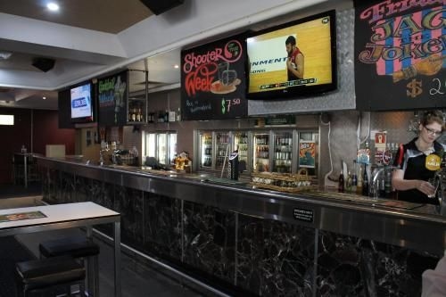 Rocky Glen Hotel Motel Gladstone3