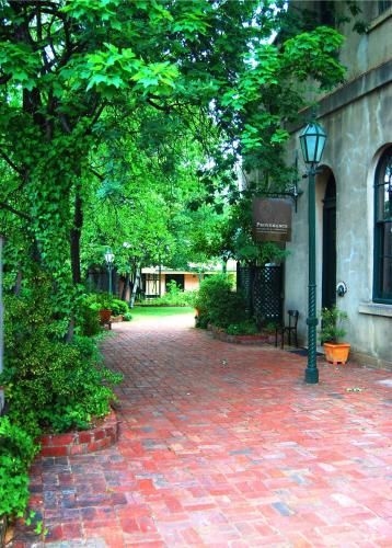 Provenance Accommodation0