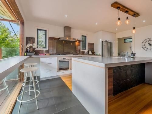 Luxury By The Sea - Close To The Beach0