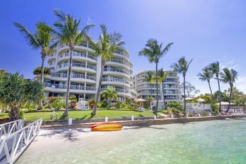 Noosa Pacific Resort3