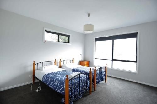 Apollo Bay Seal Apartments2