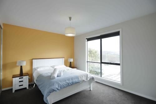 Apollo Bay Seal Apartments4