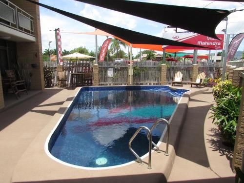 Raintree Motel3