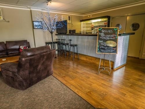 Casino Motor Inn0