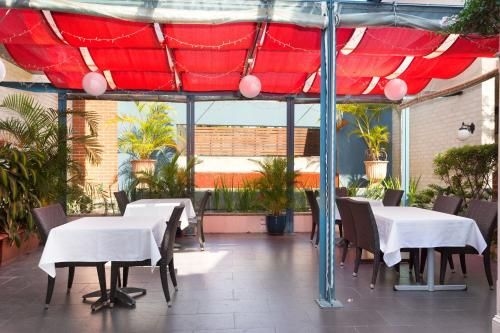 Ramada by Wyndham Brisbane Windsor1
