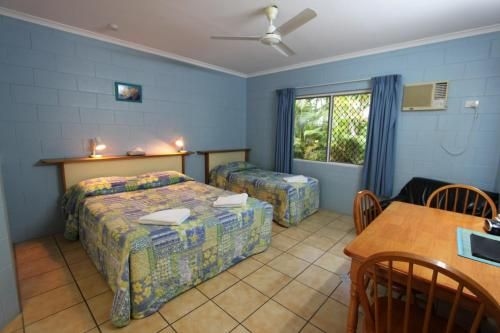 Tully Motel4