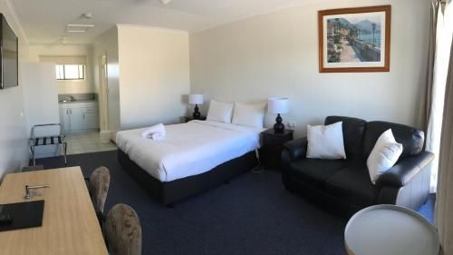 Bass and Flinders Motor Inn1