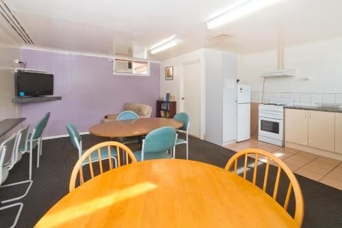 Carrum Downs Holiday Park and Carrum Downs Motel4