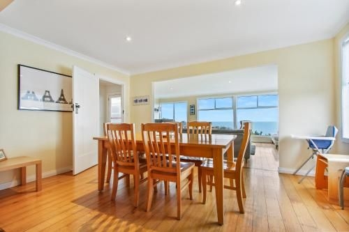 Lake Tyers Beach House (Lake Tyres Beach House)4