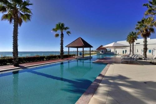Sea Side 2094