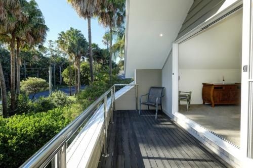 THE BEACH HOUSE3
