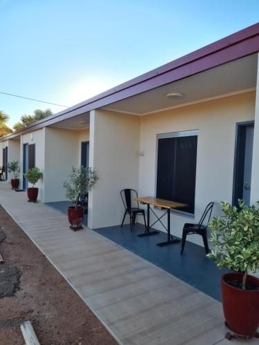 Safari Lodge Motel1