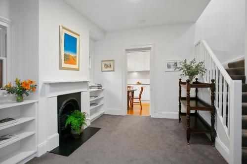 Family Terrace Home Minutes from Oxford Street and CBD (Family Terrace Home Minutes From Oxford Street)3