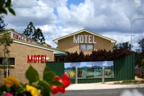 Gin Gin Village Motor Inn Motel3
