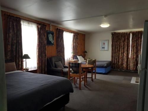 Clunes Motel0