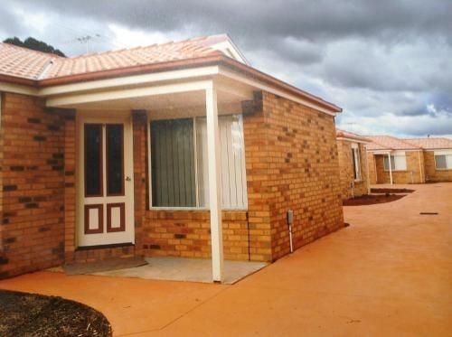 Melton Apartments0