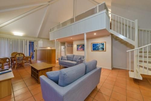 Osprey Holiday Village Unit 123 - Blissful 3 Bedroom Holiday Villa with a Pool in the Complex1