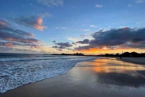 20 Steps to the Sand3