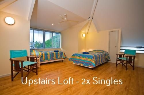 Osprey Holiday Village Unit 102 - Delightful 3 Bedroom Holiday Villa with a Pool in the Complex1