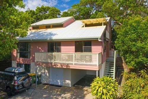 Straddie House0