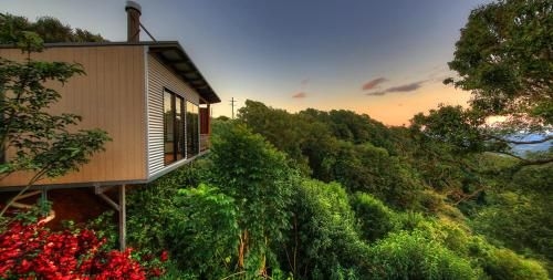 At Remingtons Private Cottages Montville & Maleny (At Remingtons Private Cottages & Lodge)3