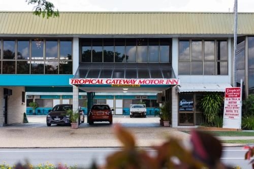 ZED MOTELS Tropical Gateway1