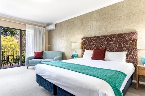 Berry Village Boutique Motel0