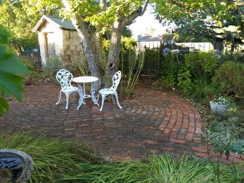 Walnut Cottage3