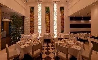 Golden Tulip Gurgaon Udyog Vihar4