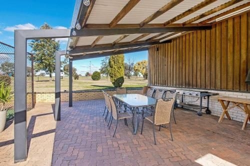 Econo Lodge Savannah Park Tamworth3