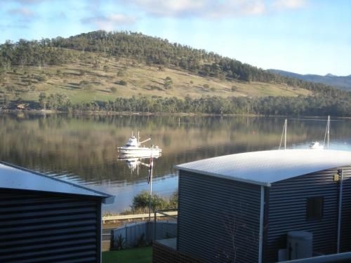 Port Huon Cottages2