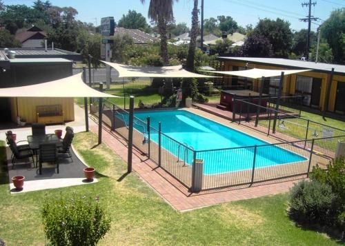 Cootamundra Gardens Motel2