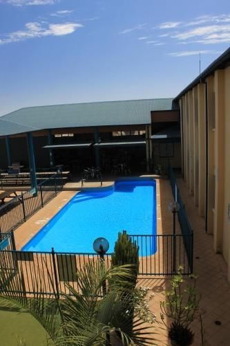 Ningaloo Coral Bay Backpackers0