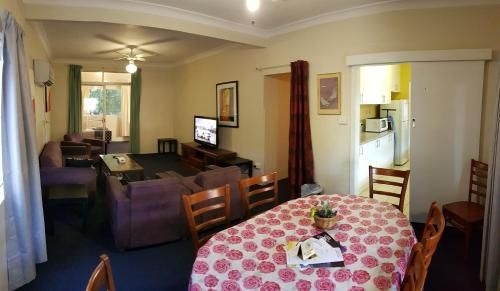 Amber Court Motor Inn3