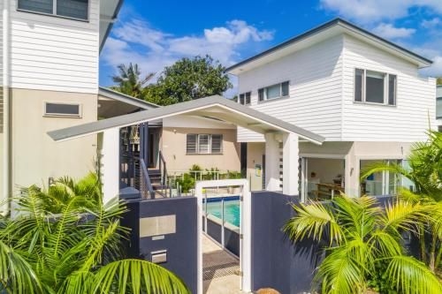 Aloha Byron Bay1